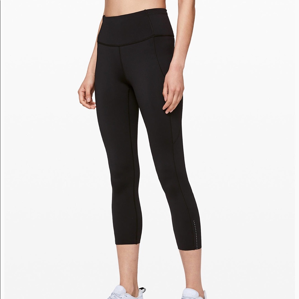 Fast and Free High-Rise Crop 23”